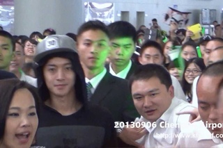 KHJCMF130906 Kim Hyun Joong  @ChengDu Shuangliu-Airport