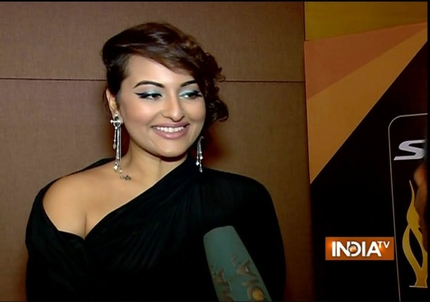 Sonakshi Sinha The Gorgeous Diva in Black Talks About Her Performance at