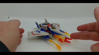 Chuck's Reviews Transformers Cyberverse Deluxe Class Starscream