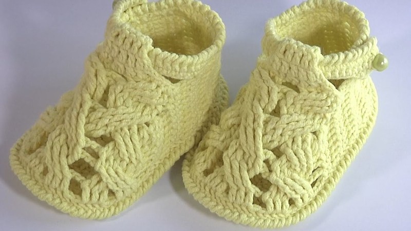 Crochet Cable Step By Step, Crochet Baby Booties with Strap, HOW TO