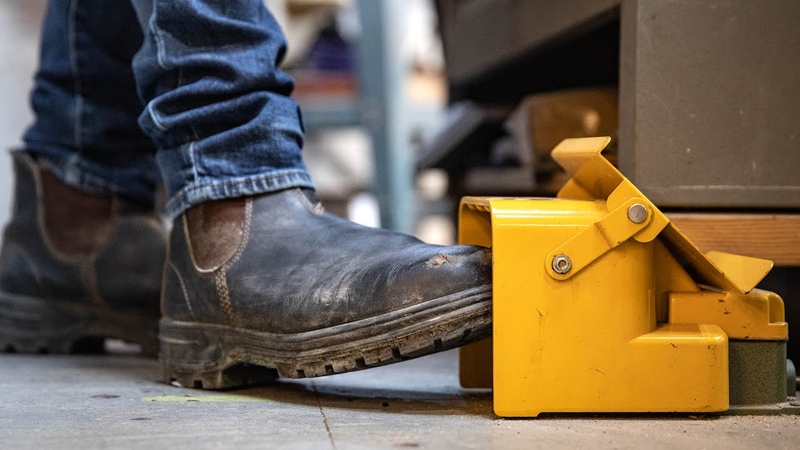 Adam Savages One Day Builds: Foot Switch Powered Shop