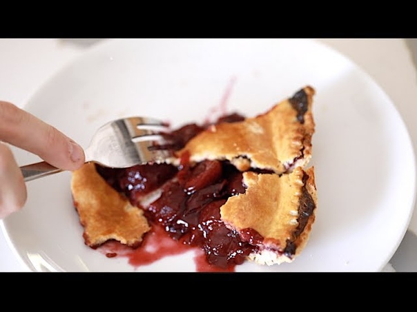 Thrown Cherry Pie ( Orange is the new