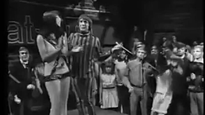 Это одна из первых записей Little man Sonny Sher. Здесь они, ещё Caesar and