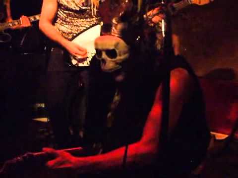 FUZZTONES Halloween Dont Speak Ill Of The