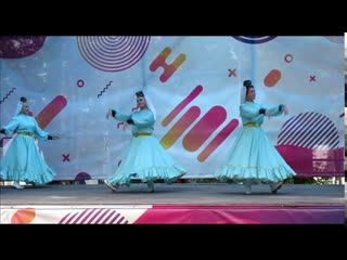 Татарский танцевальный коллектив Лейсан - Вальс