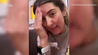 Дзяўчына запісала відэа з аўтазаку пасьля затрыманьня
