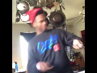 While Cooking Breakfast Though Yung Poppy Poop Stuck In My Head Now (vine)