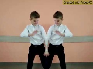 Поделился с Ребятами Малинкой и теперь они словили КАЙФАРИК