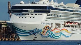 Norwegian Spirit leaving Klaipeda Port