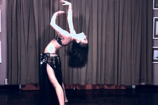 Sting - desert rose - Ho Lan biểu diễn belly dance - slow moves improvisation mua bung