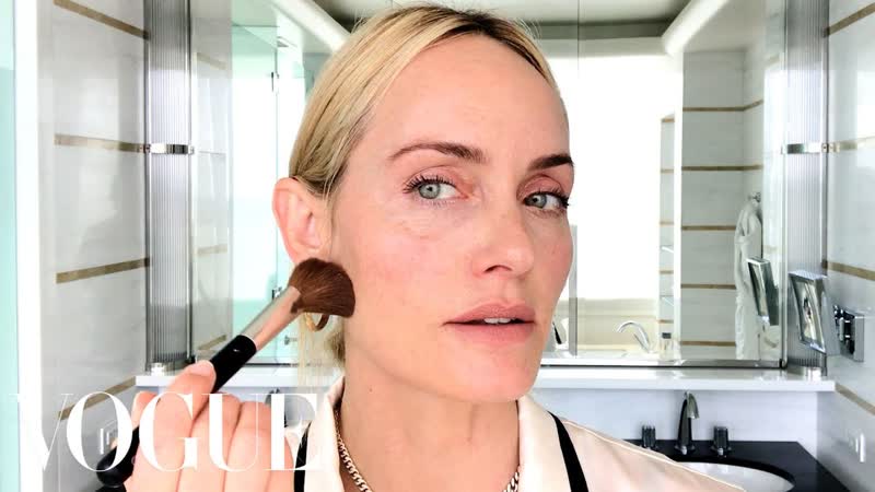 Amber Vallettas Secret to Her Natural Supermodel Glow, Beauty Secrets,