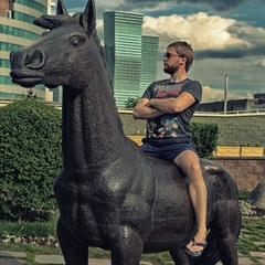 ВКонтакте: Denis Karlo 07.06.1985 Москва - профиль, анонимный анализ