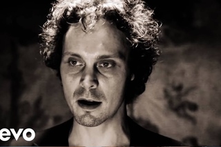 Ville Valo - Olet Mun Kaikuluotain